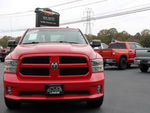 2017 RAM 1500 SLT CREW CAB