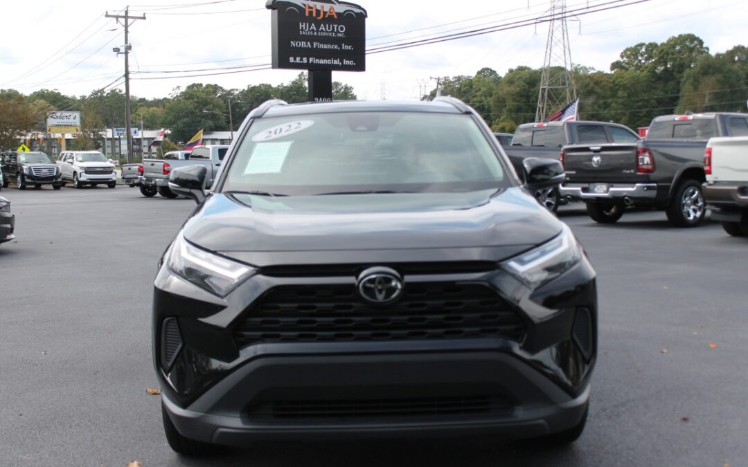 2022 TOYOTA RAV4 XLE