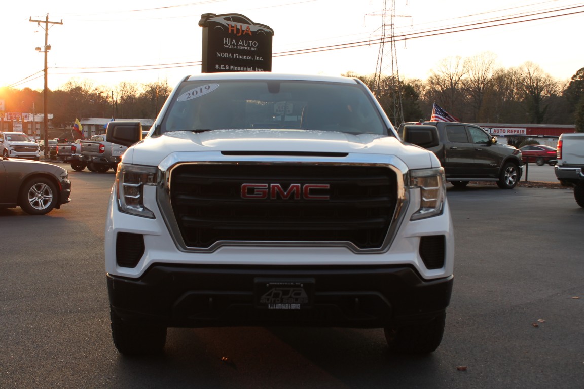 2019 GMC Sierra 4WD Crew Cab Standard Box's photo