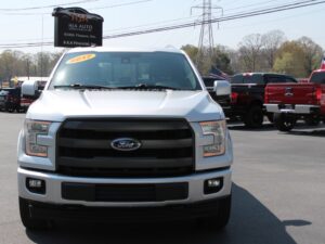 2017  FORD F-150 LARIAT